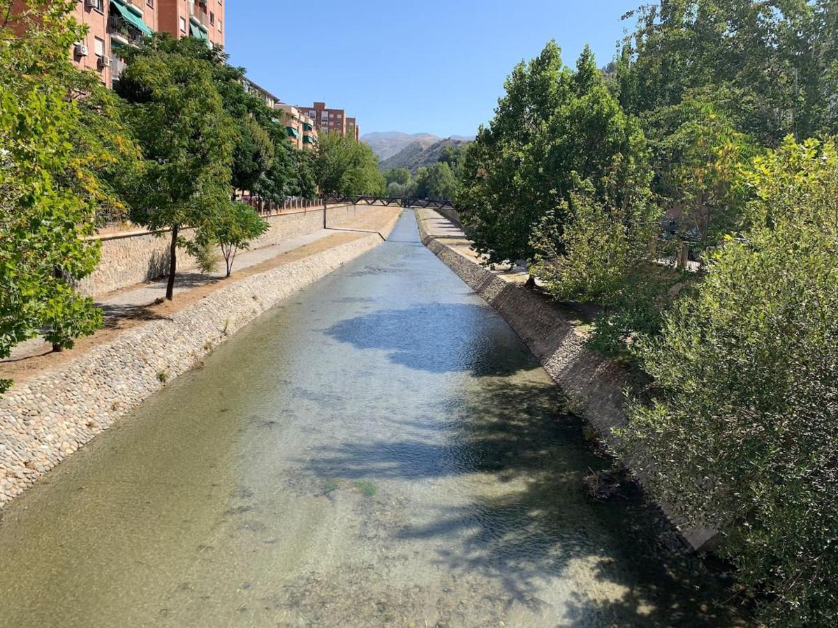 Apartamento En Granada Con Facil Aparcamiento En La Zona Zewnętrze zdjęcie